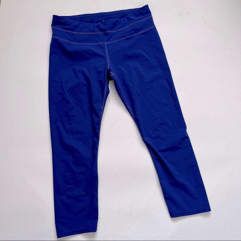 Athleta Blue Sonar Capri Leggings size small